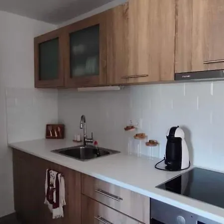 Trikeri Cottage